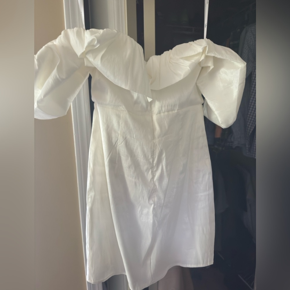 Fanciful Feat White Taffeta Off-the-Shoulder Bodycon Mini Dress